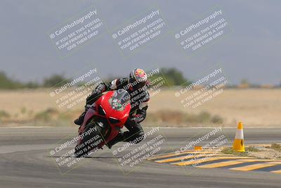 media/Sep-30-2023-SoCal Trackdays (Sat) [[636657bffb]]/Turn 15 (1120am)/